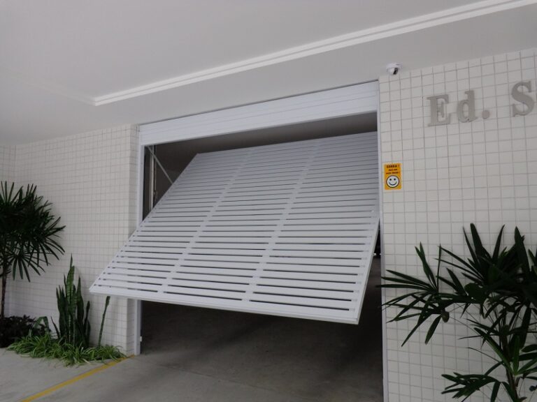 Portão Basculante Automático: Descubra as Vantagens nos Modelos Atuais ...